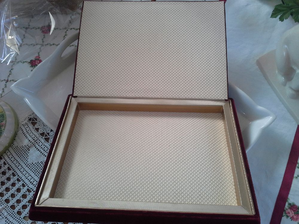 Hshduti - Scatola per anelli in velluto rosso a forma di cuore, per anniversario, matrimonio, idea regalo, per San Valentino, confezione regalo